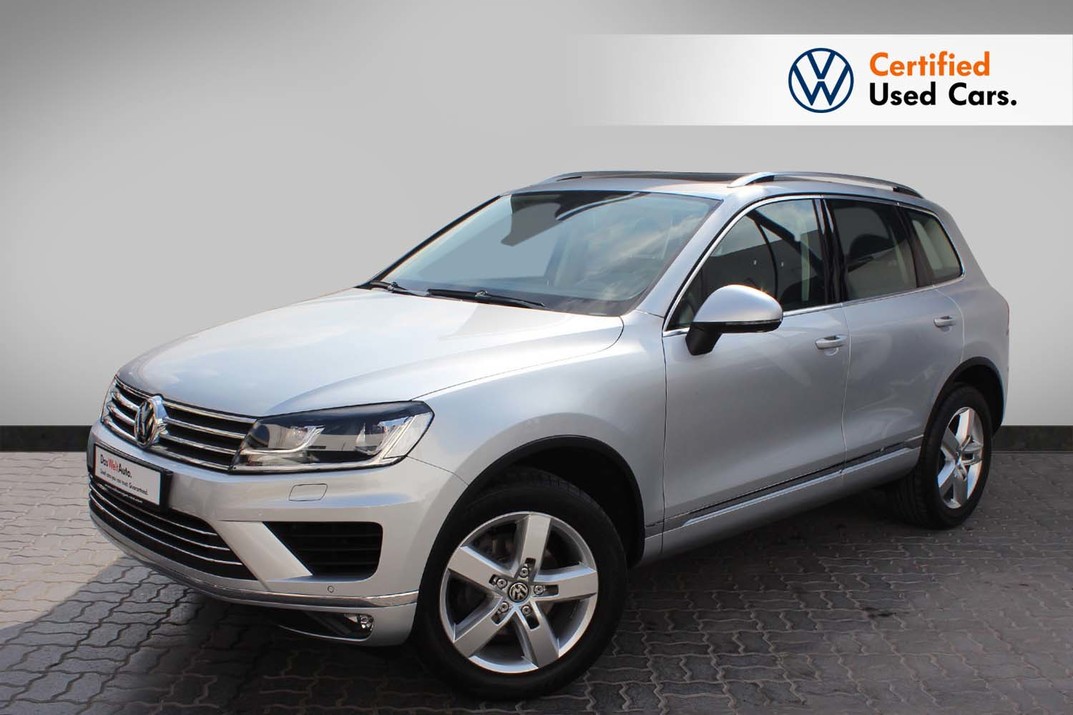 Volkswagen TOUAREG SEL 3.6L - Certified Pre Owned - Warranty until 2021 - 2016