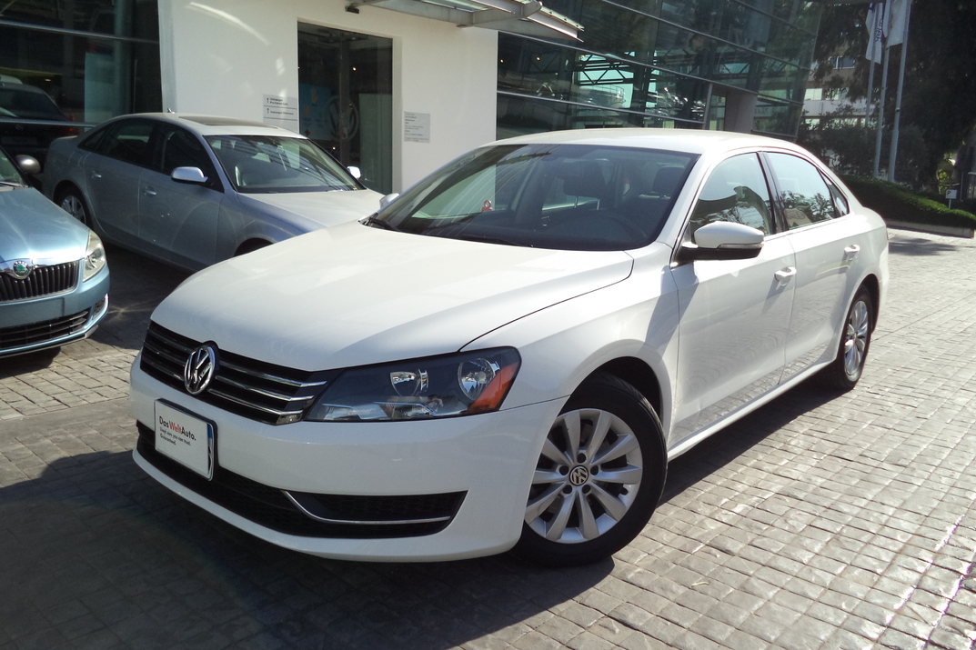Volkswagen PASSAT VW PASSAT SPORT - 2014